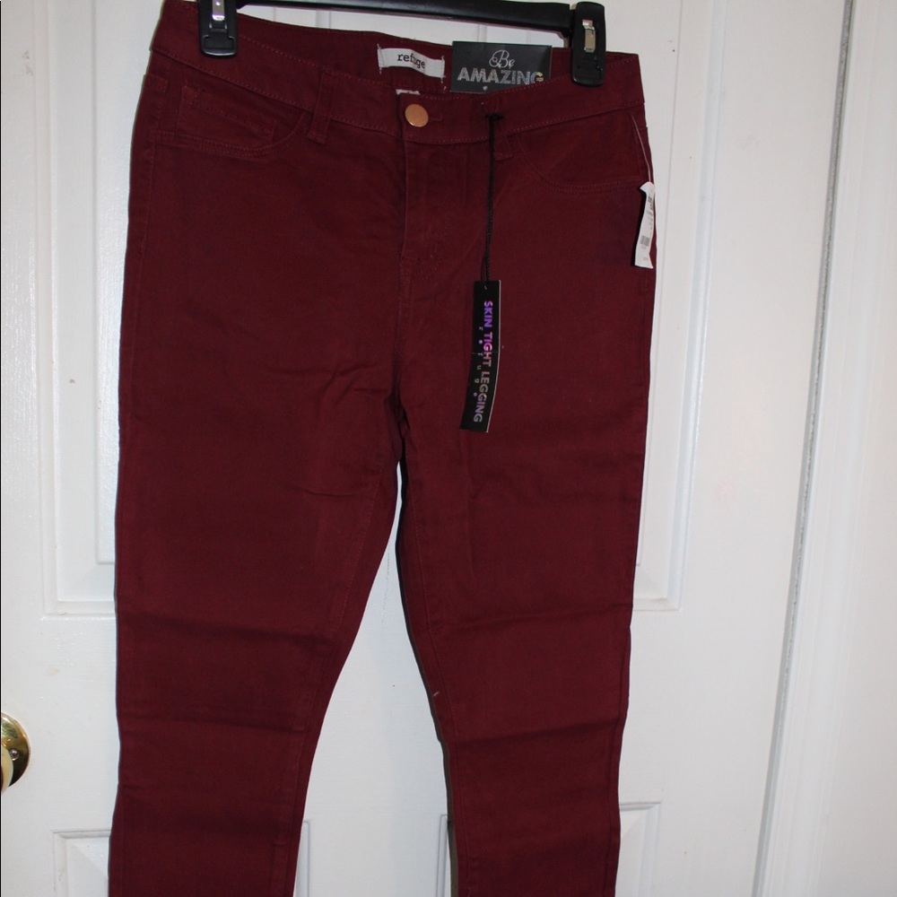 Never worn Charlotte Russe skinny jeans